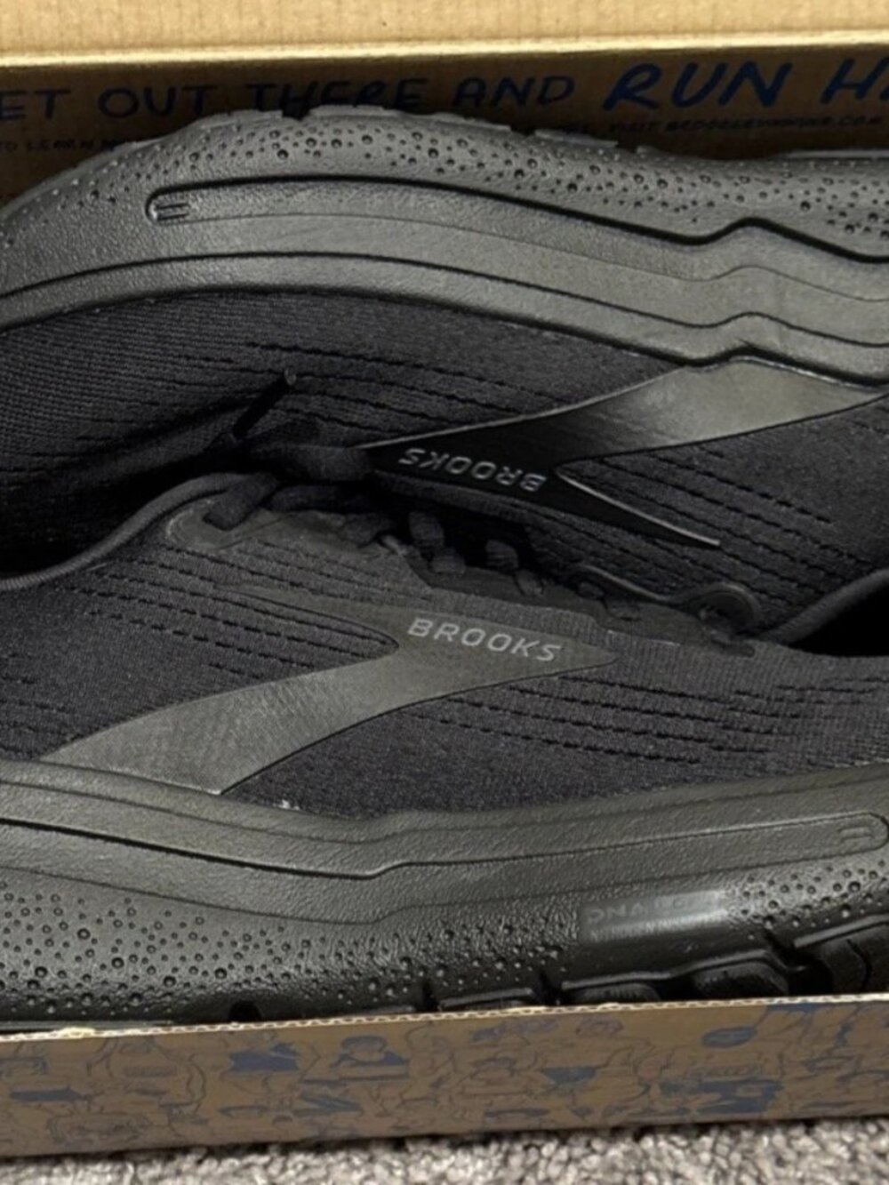 Brooks Women's Ghost Max 2 Running Size 6.5 Black Ebony |120420-1B-020|